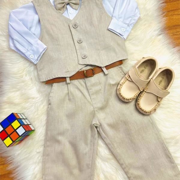 Conjunto Social Pajem Calça Colete Bege e Camisa Branca