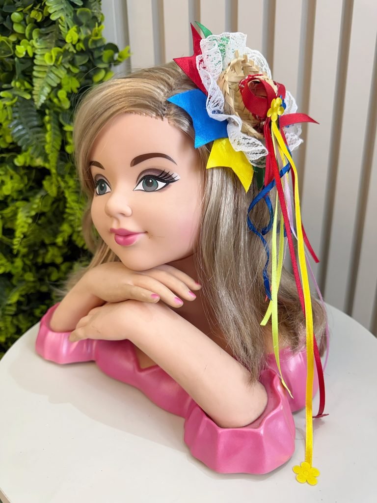 Presilha de Cabelo Bico de Pato Junino Infantil com Chapéu de Palha Decorado